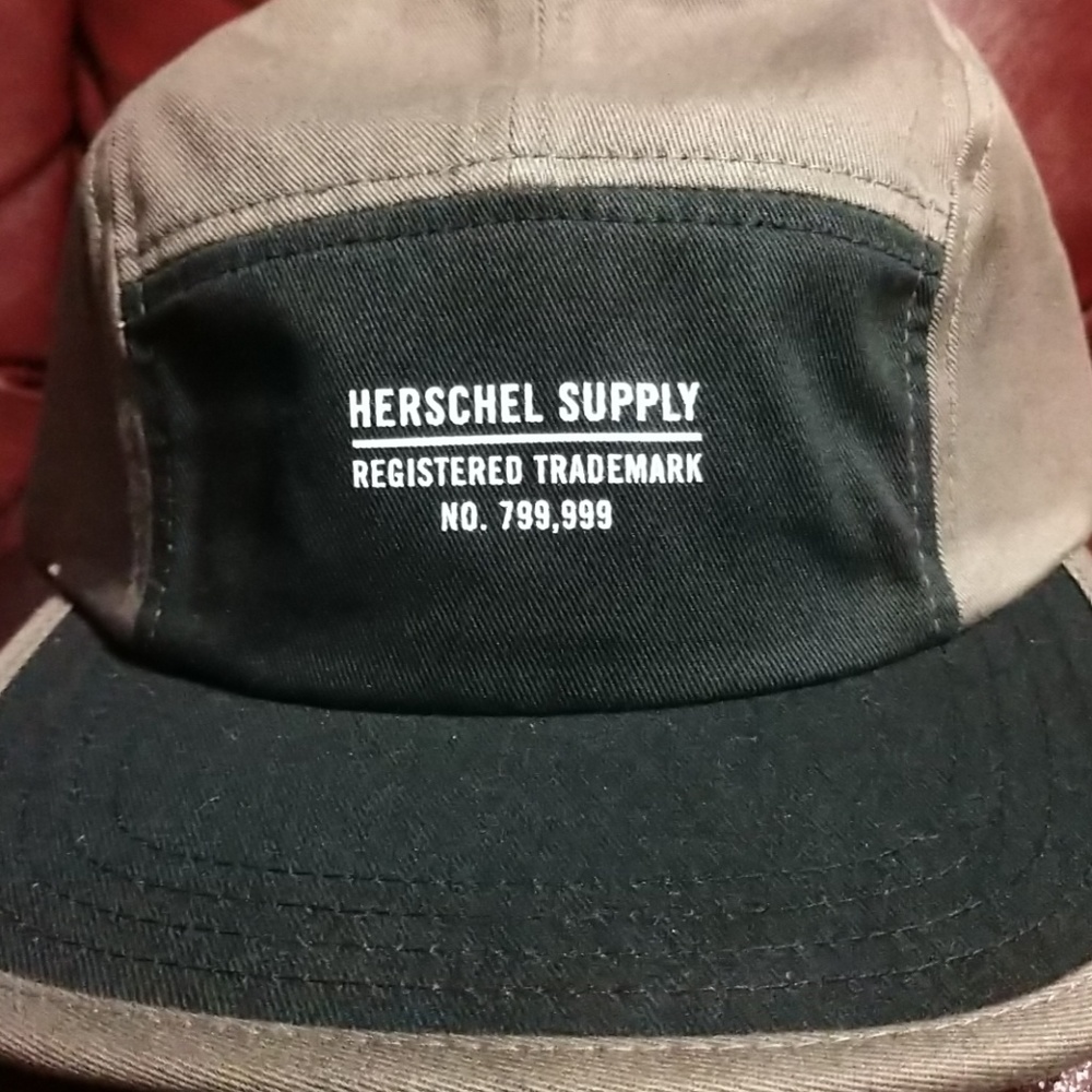 Herschel Two Tone Glendale